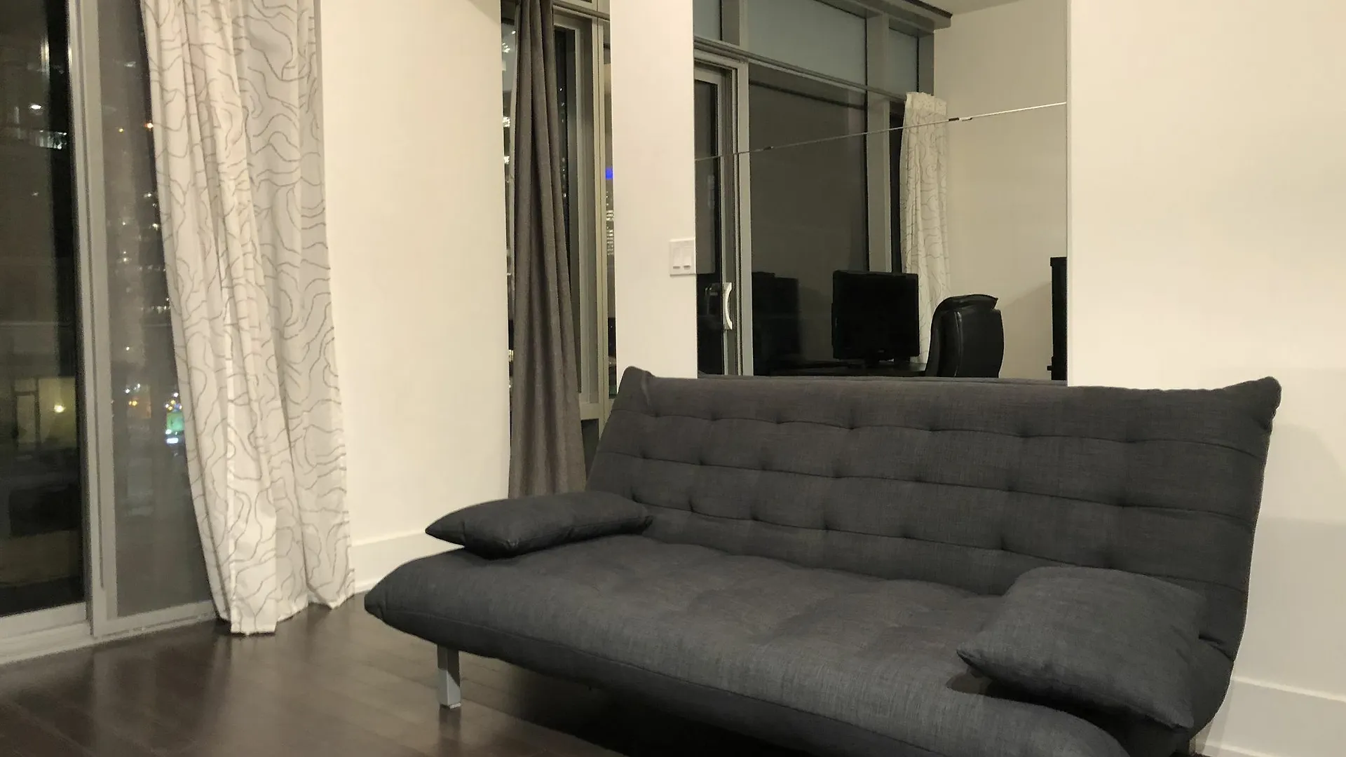 The Pier Boutique Apartment Toronto 0*,  Canada