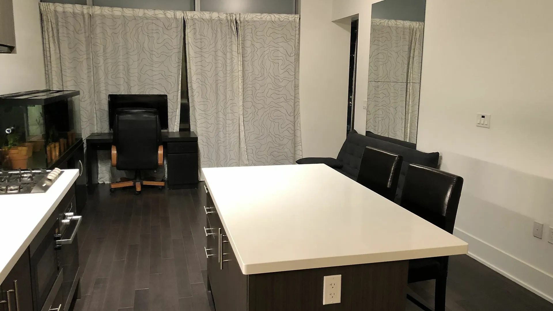 The Pier Boutique Apartment Toronto